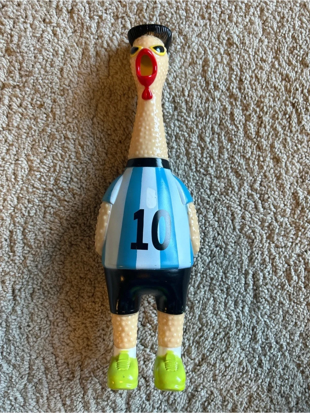 NWOT Lionel Messi Argentina #10 Screaming Rubber Chicken Toy Soccer World Cup